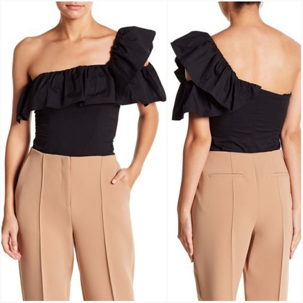 Kendall & Kyle One-Shoulder Ruffle
Bodysuit Sz M